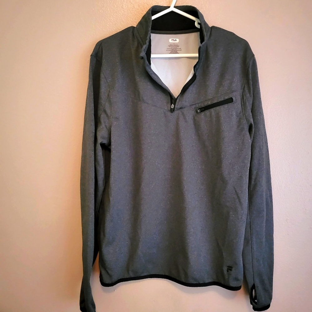 Fila gray/black athletic light sweater size medium